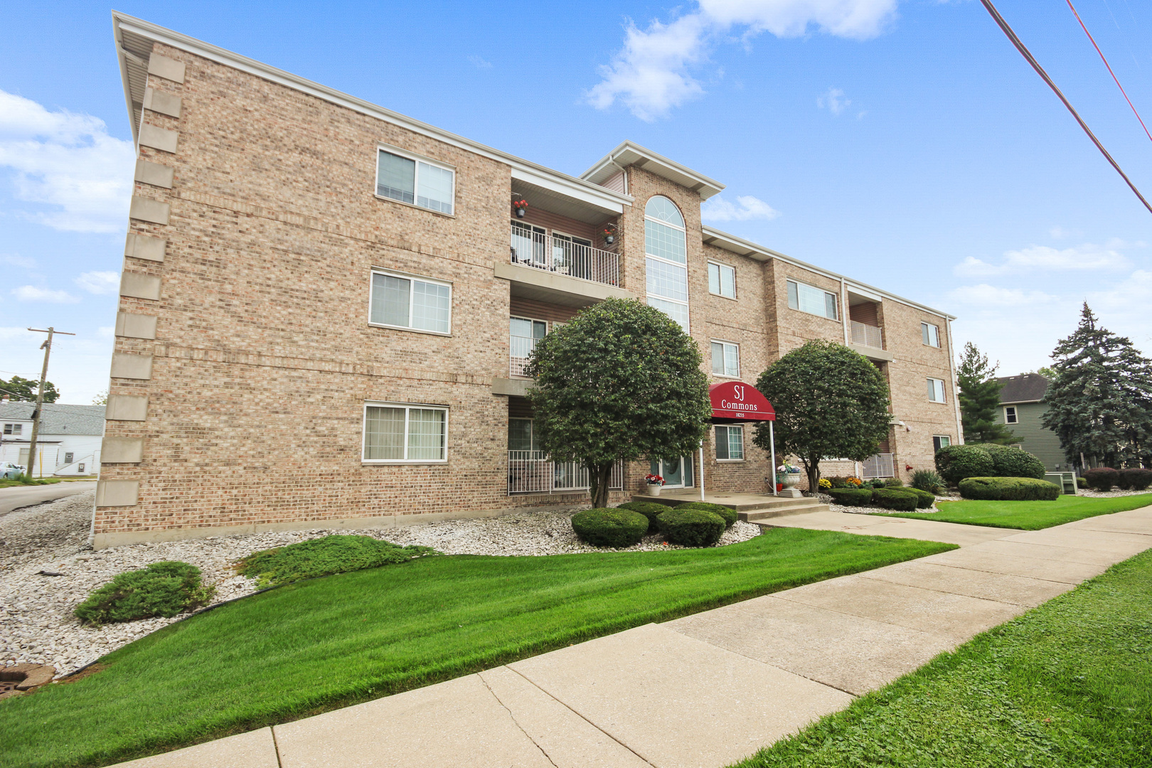 18215 Wentworth Avenue #3B, Lansing, IL 60438