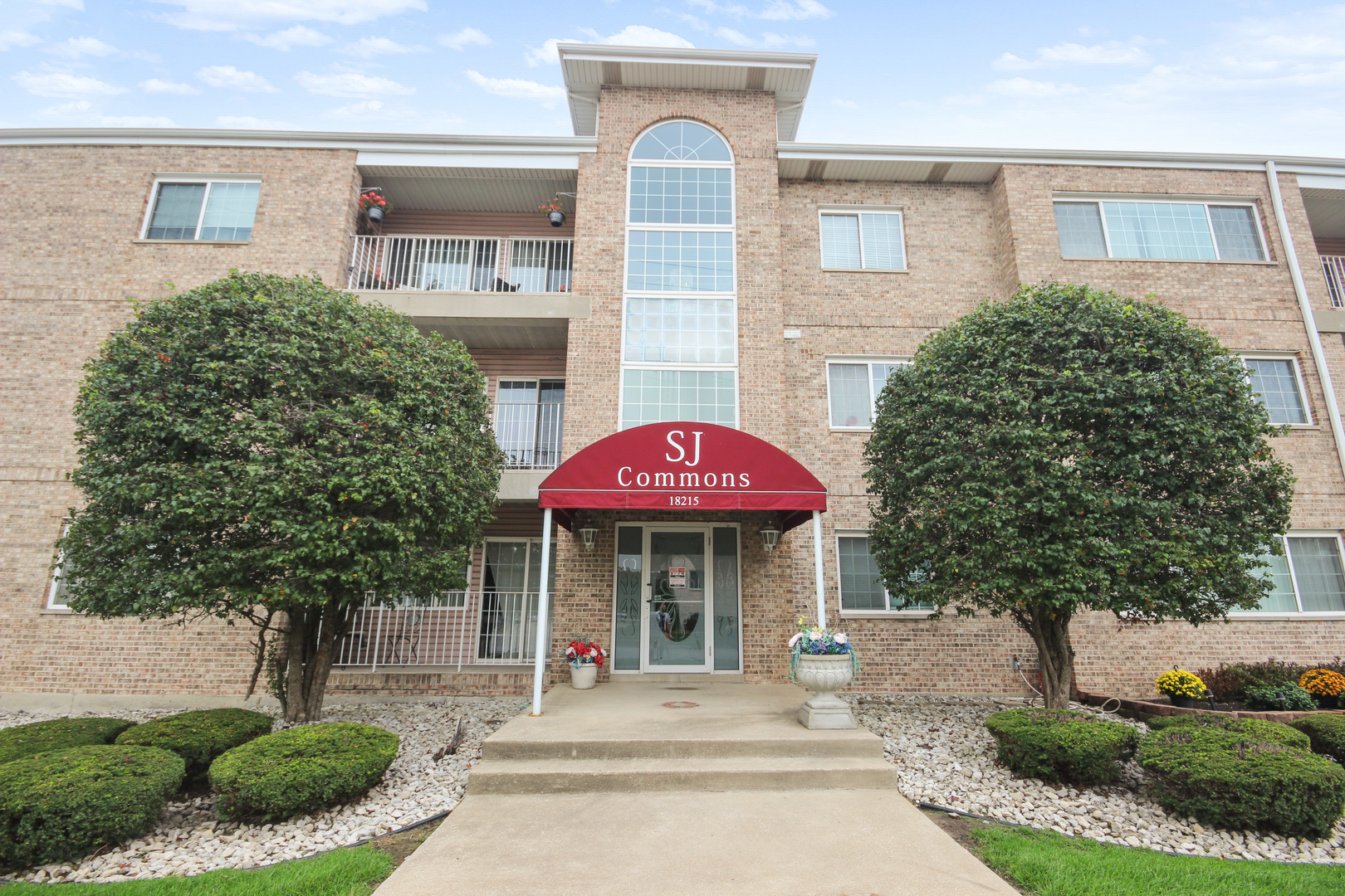 18215 Wentworth Avenue #3B, Lansing, IL 60438