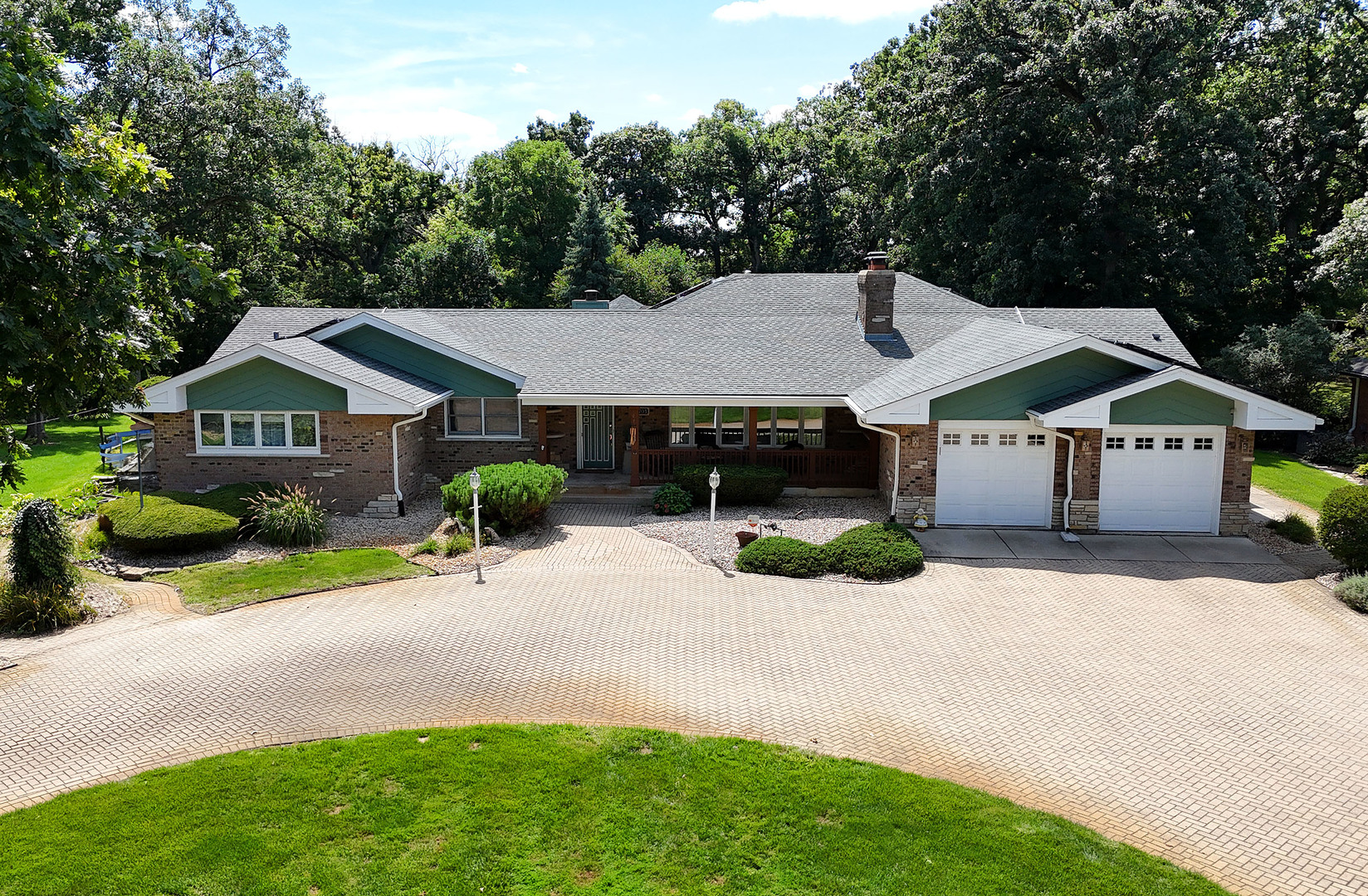8703 W 123rd Street, Palos Park, IL 60464