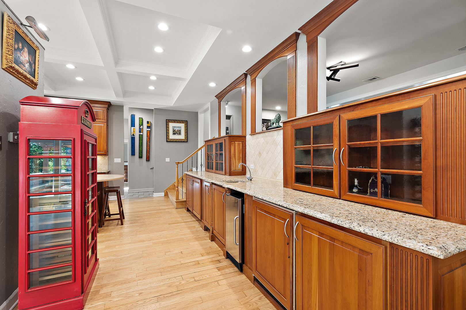 8703 W 123rd Street, Palos Park, IL 60464