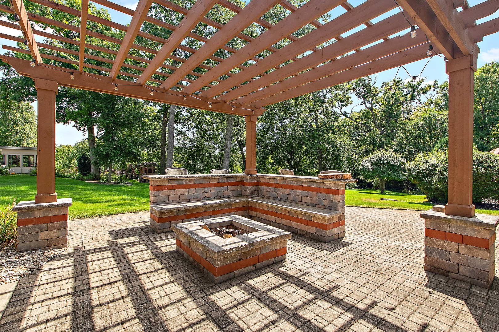 8703 W 123rd Street, Palos Park, IL 60464