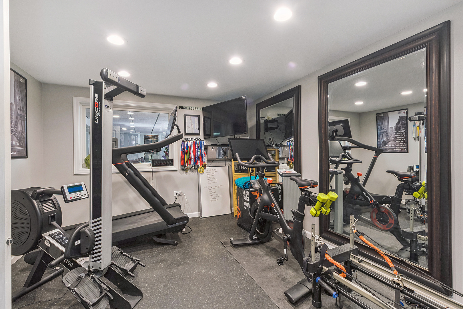 8703 W 123rd Street, Palos Park, IL 60464