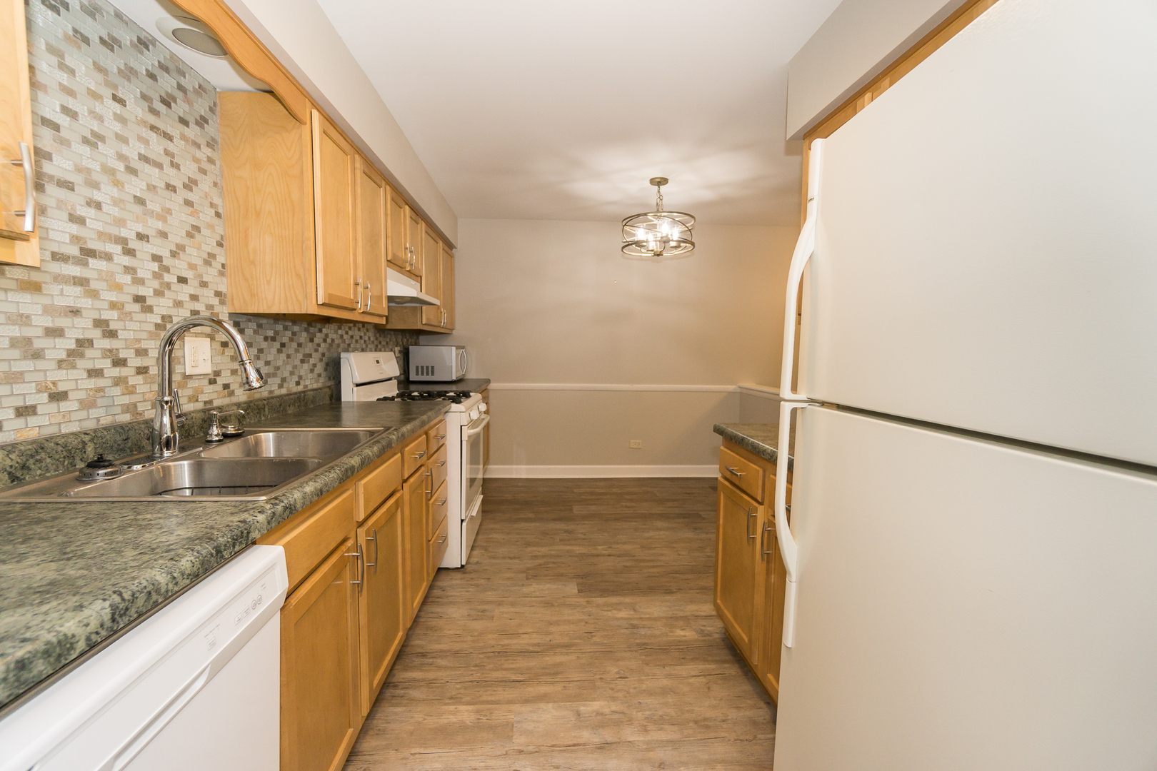 239 Mill Road #112A, Addison, IL 60101