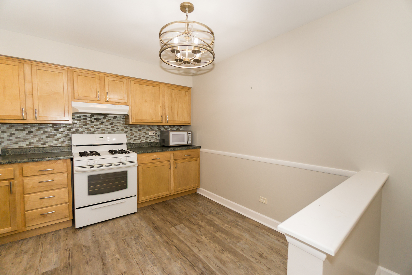 239 Mill Road #112A, Addison, IL 60101