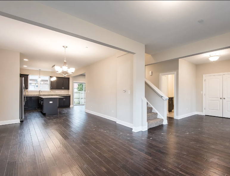 49 E 55th Street, Westmont, IL 60559