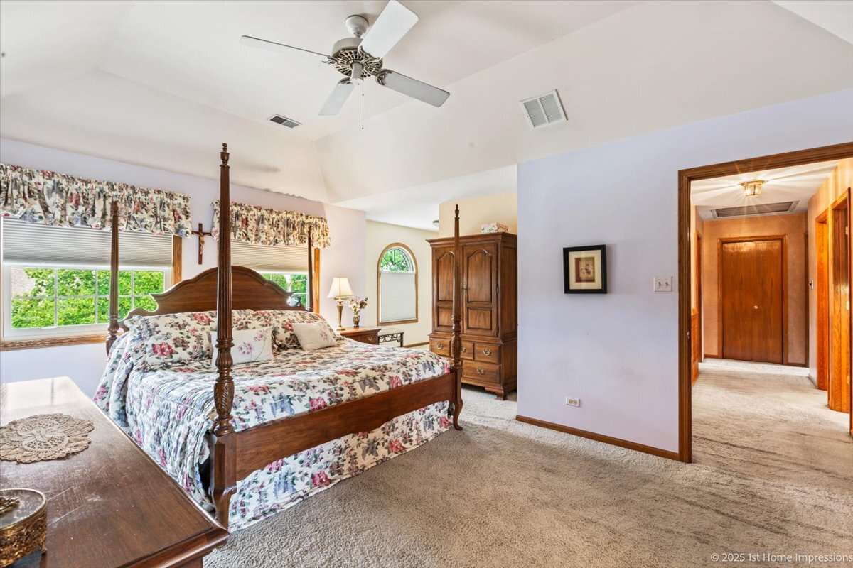 15007 Moorings Lane, Oak Forest, IL 60452