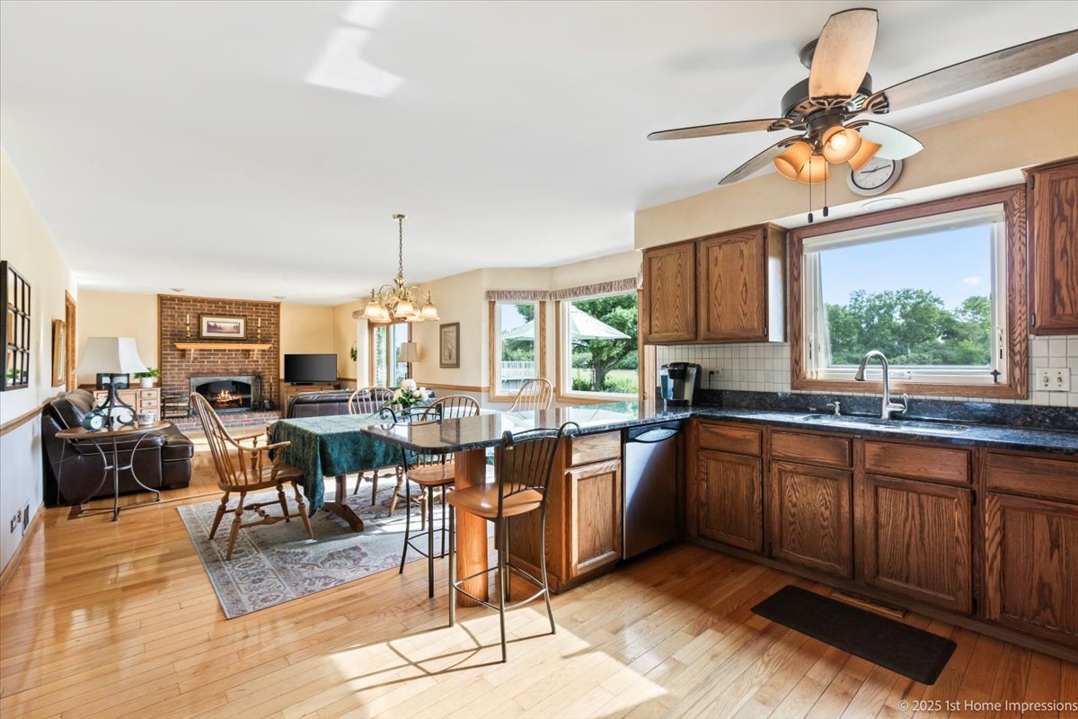 15007 Moorings Lane, Oak Forest, IL 60452
