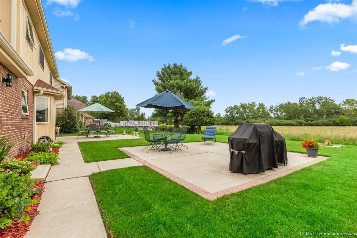 15007 Moorings Lane, Oak Forest, IL 60452