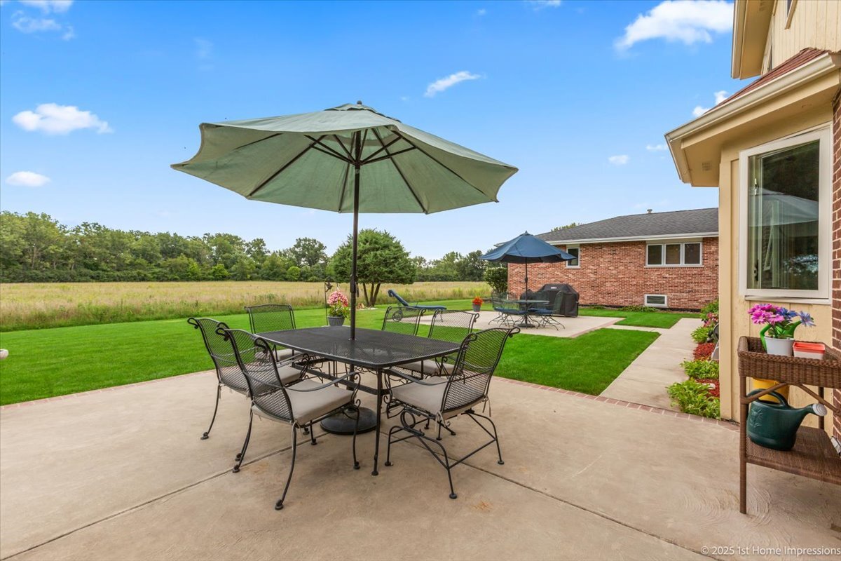 15007 Moorings Lane, Oak Forest, IL 60452