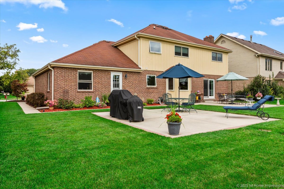 15007 Moorings Lane, Oak Forest, IL 60452