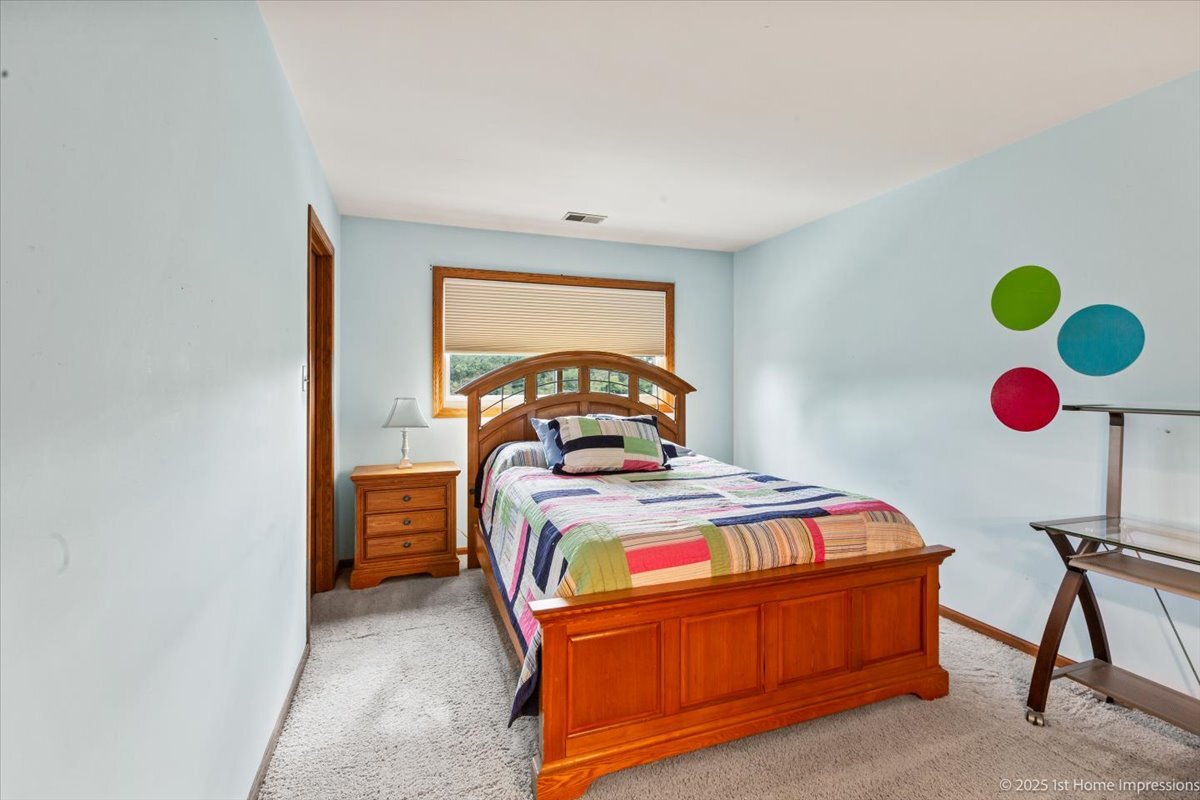 15007 Moorings Lane, Oak Forest, IL 60452