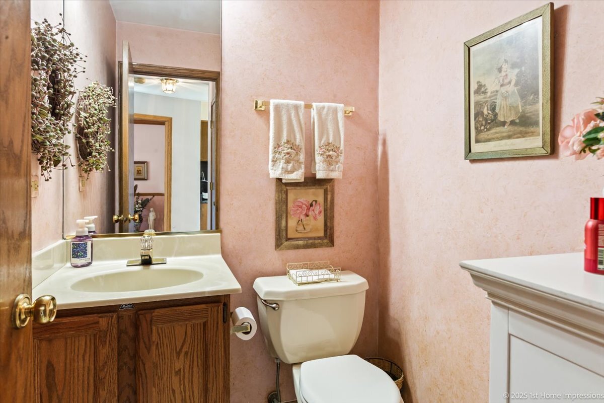 15007 Moorings Lane, Oak Forest, IL 60452