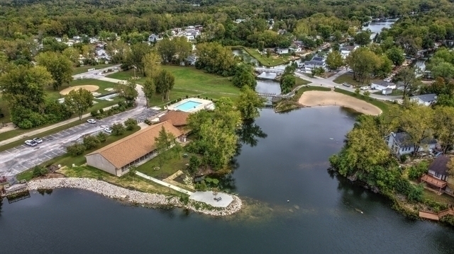 82 Dinosaur Road, Wilmington, IL 60481