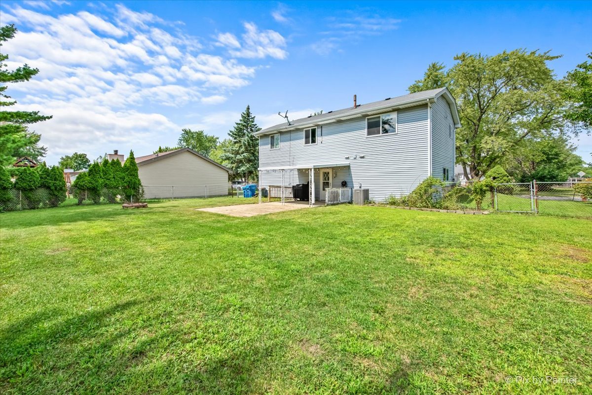 1805 Deforest Lane, Hanover Park, IL 60133