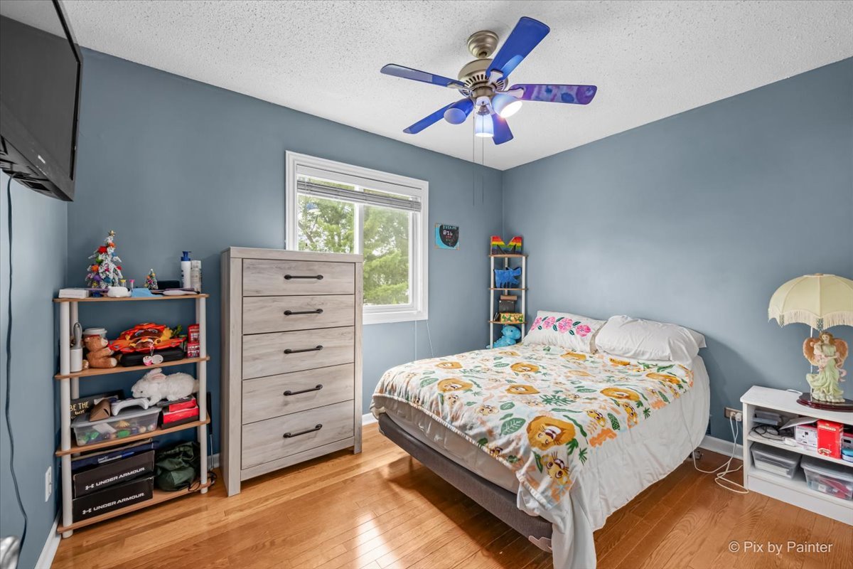 1805 Deforest Lane, Hanover Park, IL 60133
