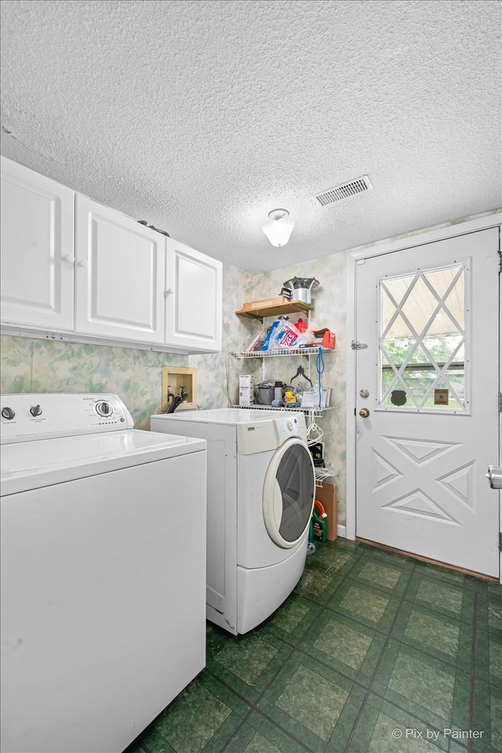 1805 Deforest Lane, Hanover Park, IL 60133