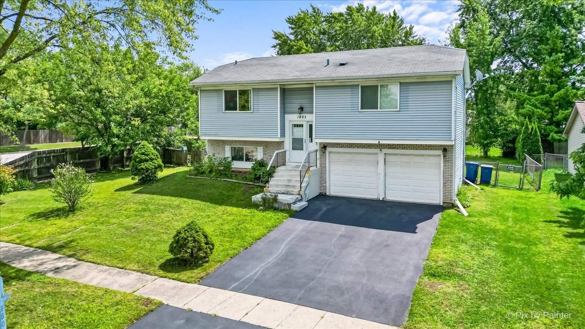 1805 Deforest Lane, Hanover Park, IL 60133