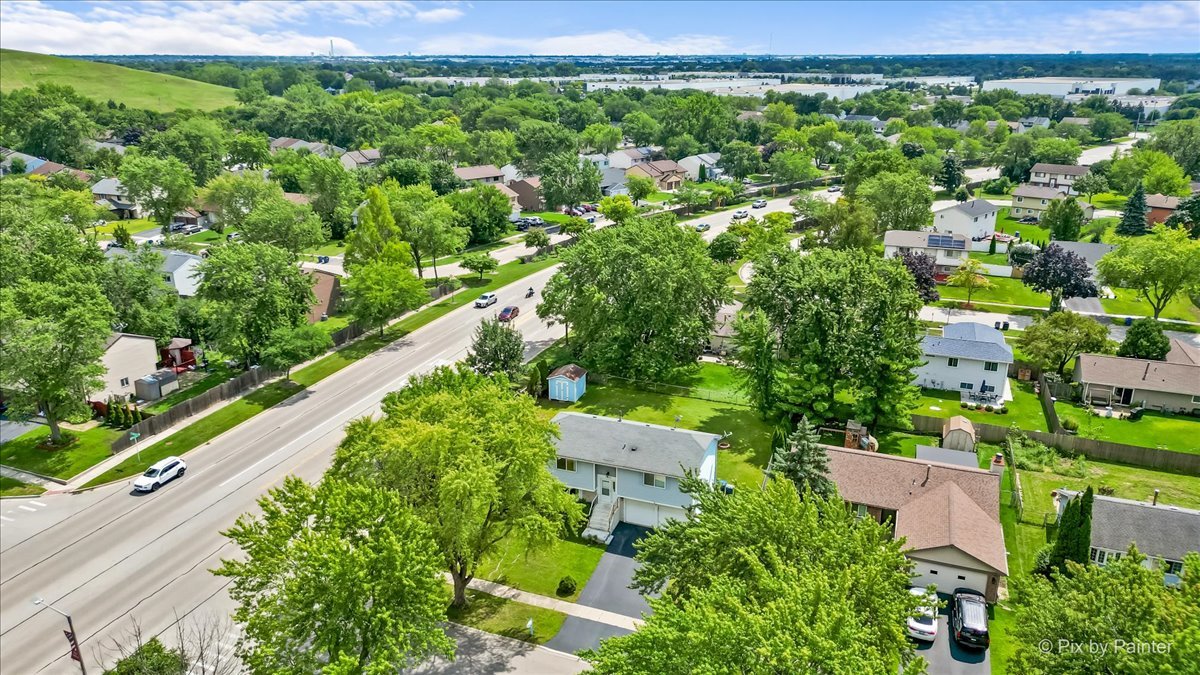 1805 Deforest Lane, Hanover Park, IL 60133
