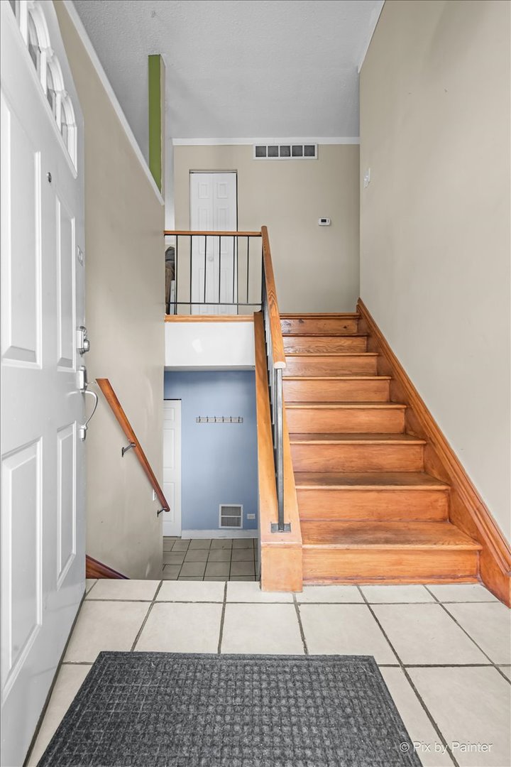 1805 Deforest Lane, Hanover Park, IL 60133