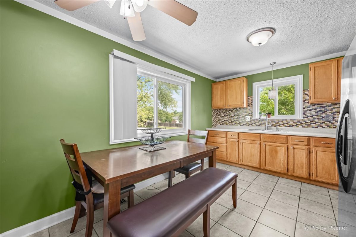 1805 Deforest Lane, Hanover Park, IL 60133