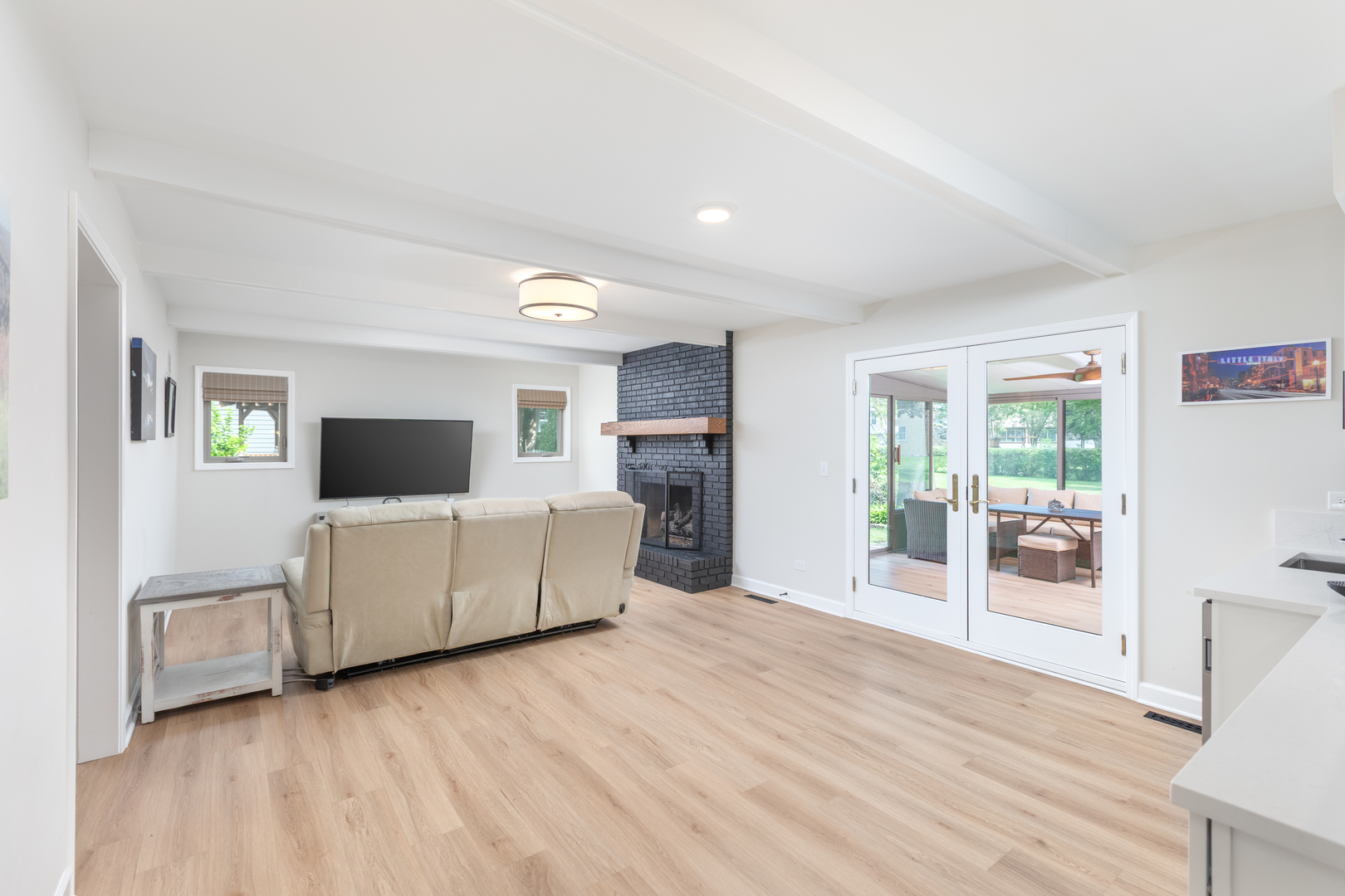 1012 Williamsburg Drive, Naperville, IL 60540