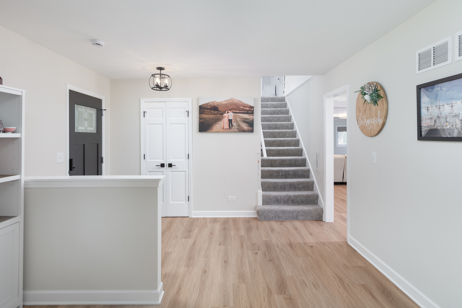 1012 Williamsburg Drive, Naperville, IL 60540