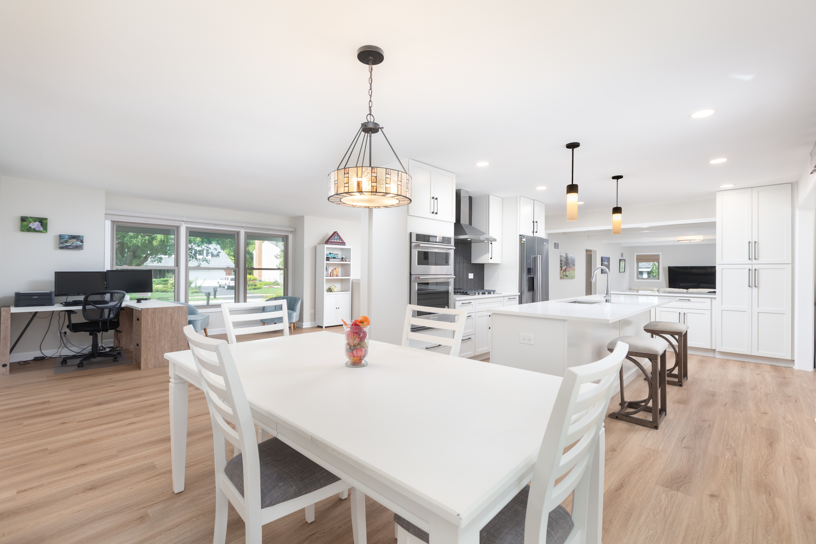 1012 Williamsburg Drive, Naperville, IL 60540