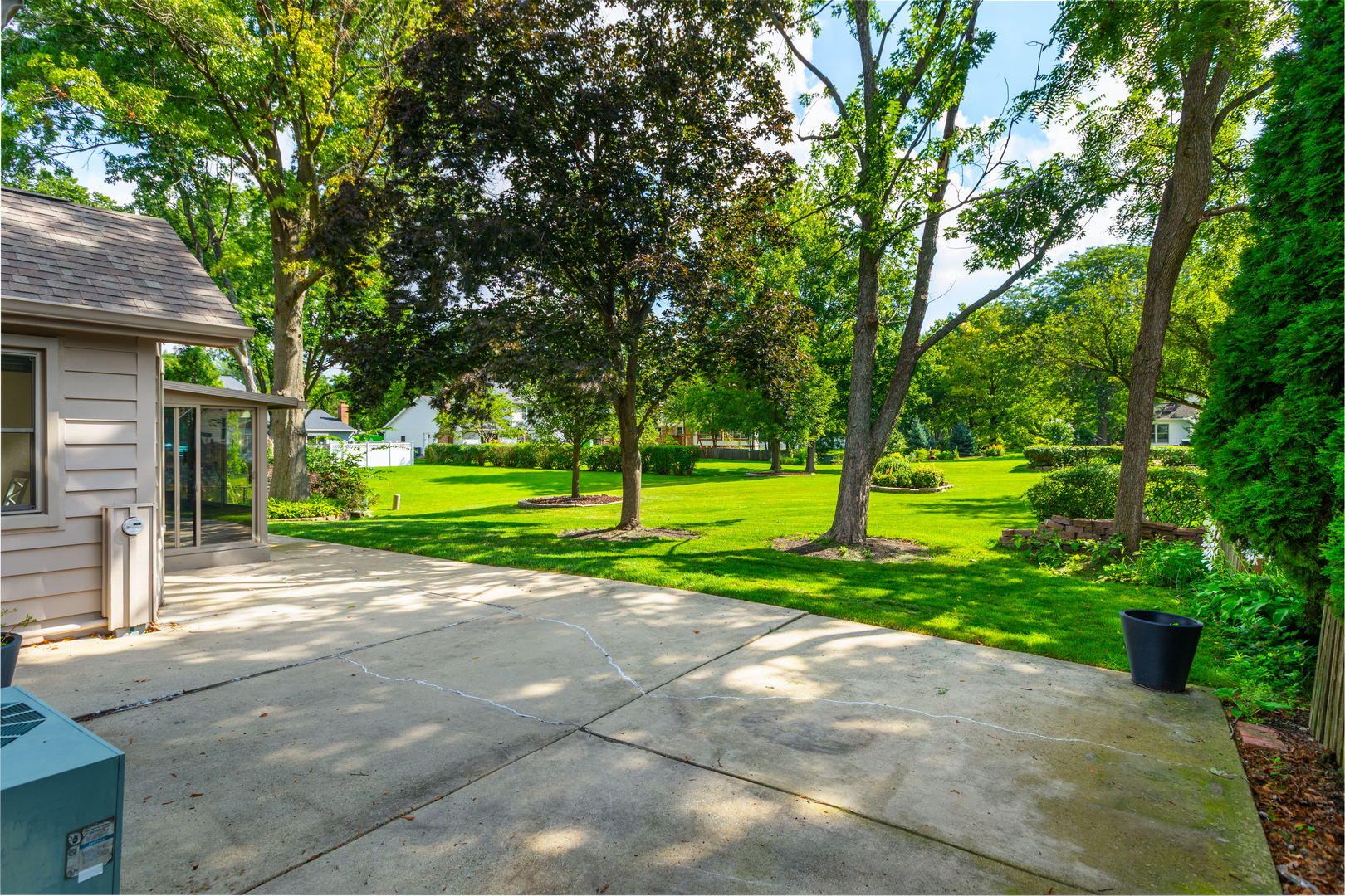 1012 Williamsburg Drive, Naperville, IL 60540