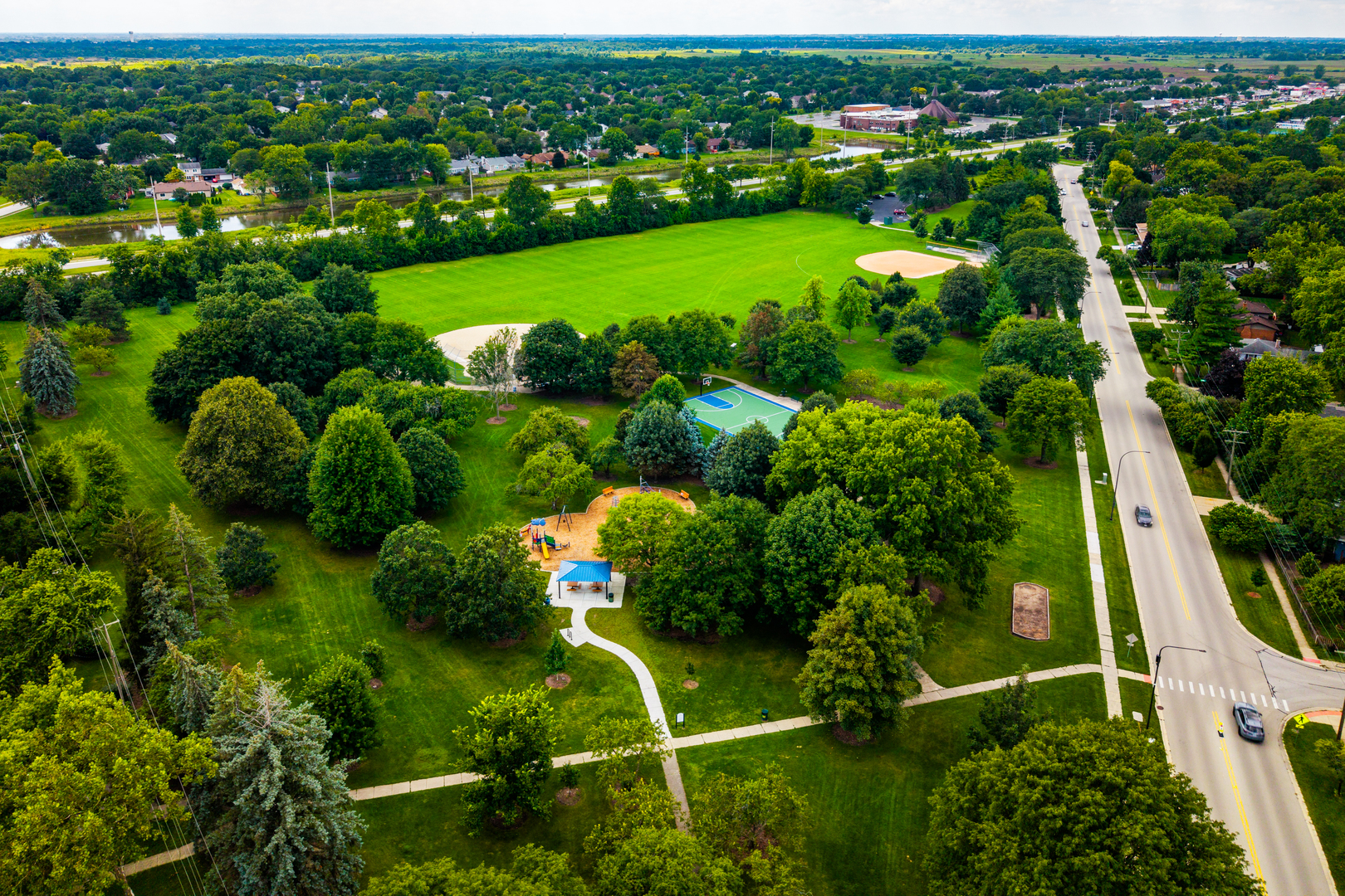 1012 Williamsburg Drive, Naperville, IL 60540