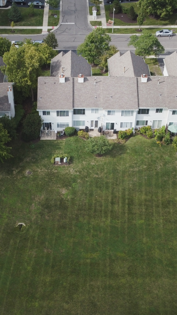 205 Concord Lane, Carol Stream, IL 60188
