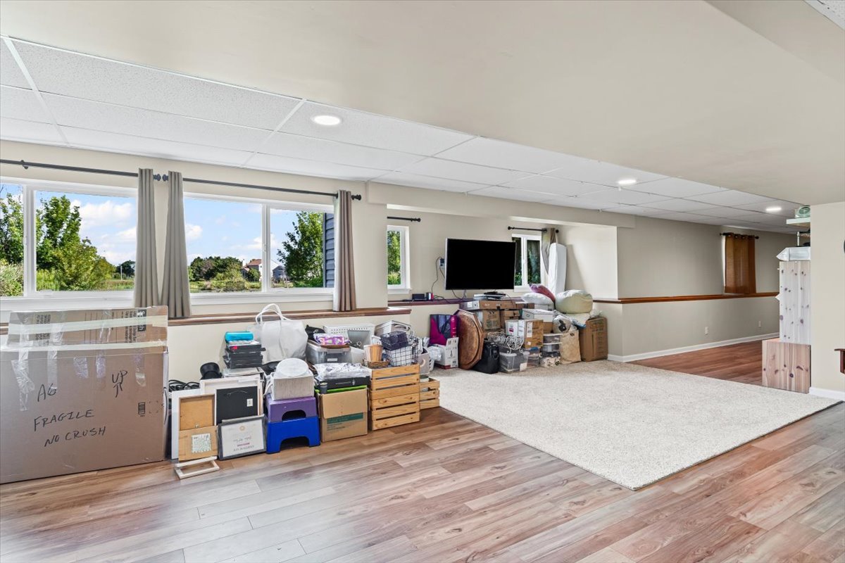 2441 Alan Dale Lane, Yorkville, IL 60560
