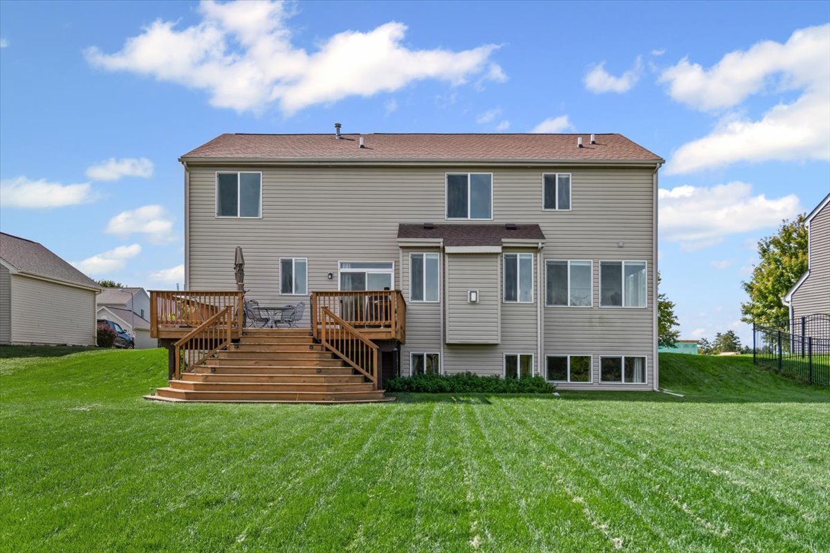 2441 Alan Dale Lane, Yorkville, IL 60560
