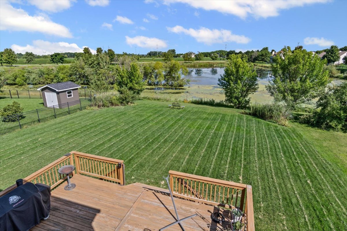 2441 Alan Dale Lane, Yorkville, IL 60560