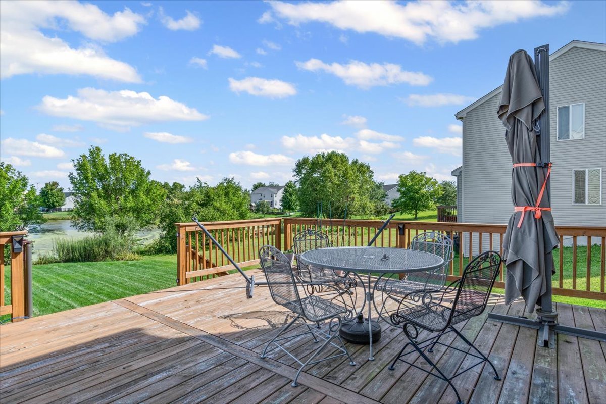 2441 Alan Dale Lane, Yorkville, IL 60560