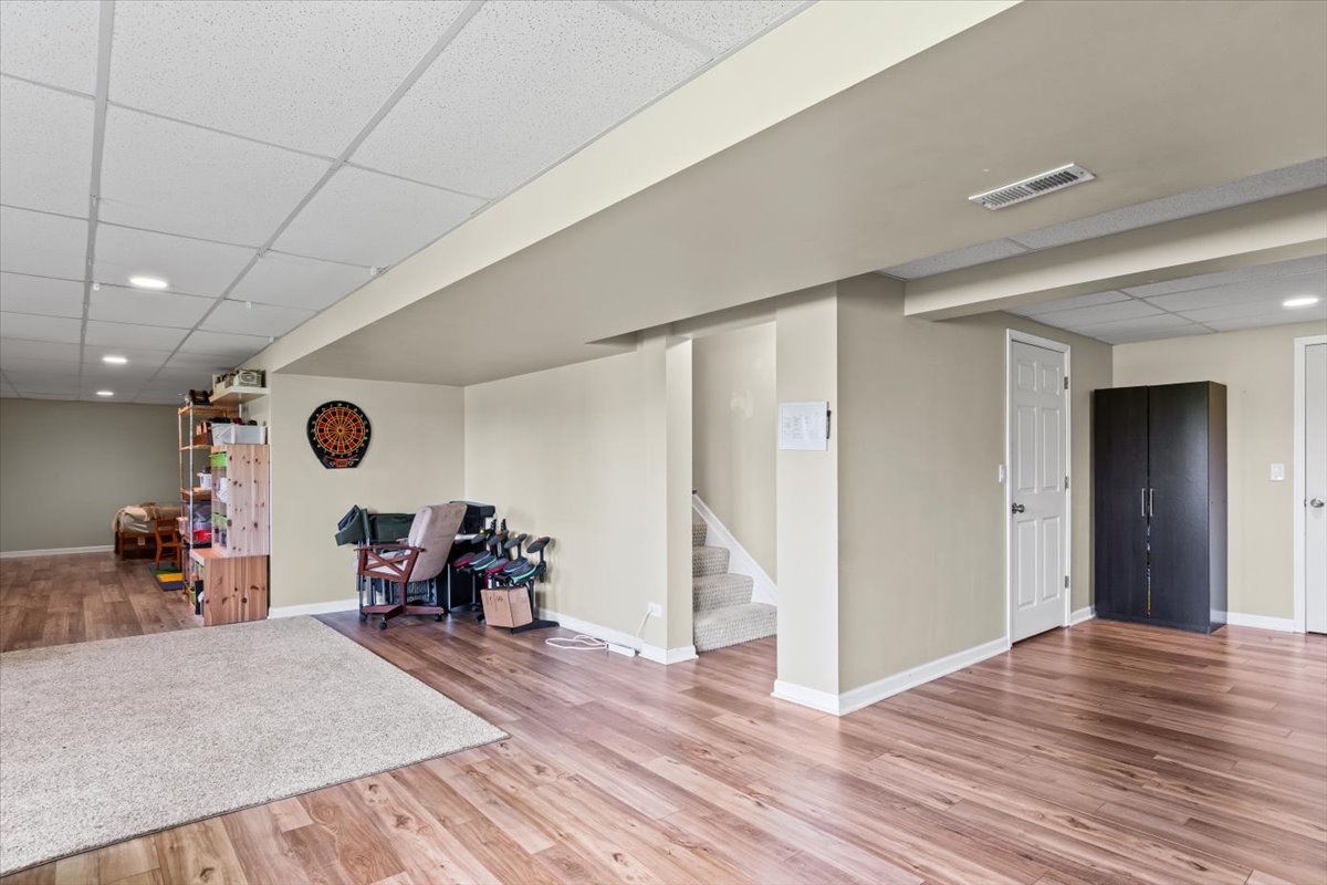2441 Alan Dale Lane, Yorkville, IL 60560