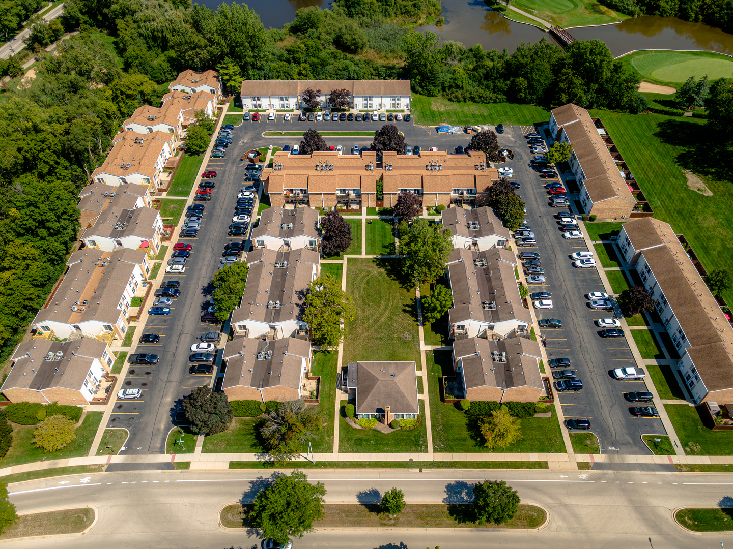 1940 Kenilworth Circle #D, Hoffman Estates, IL 60169