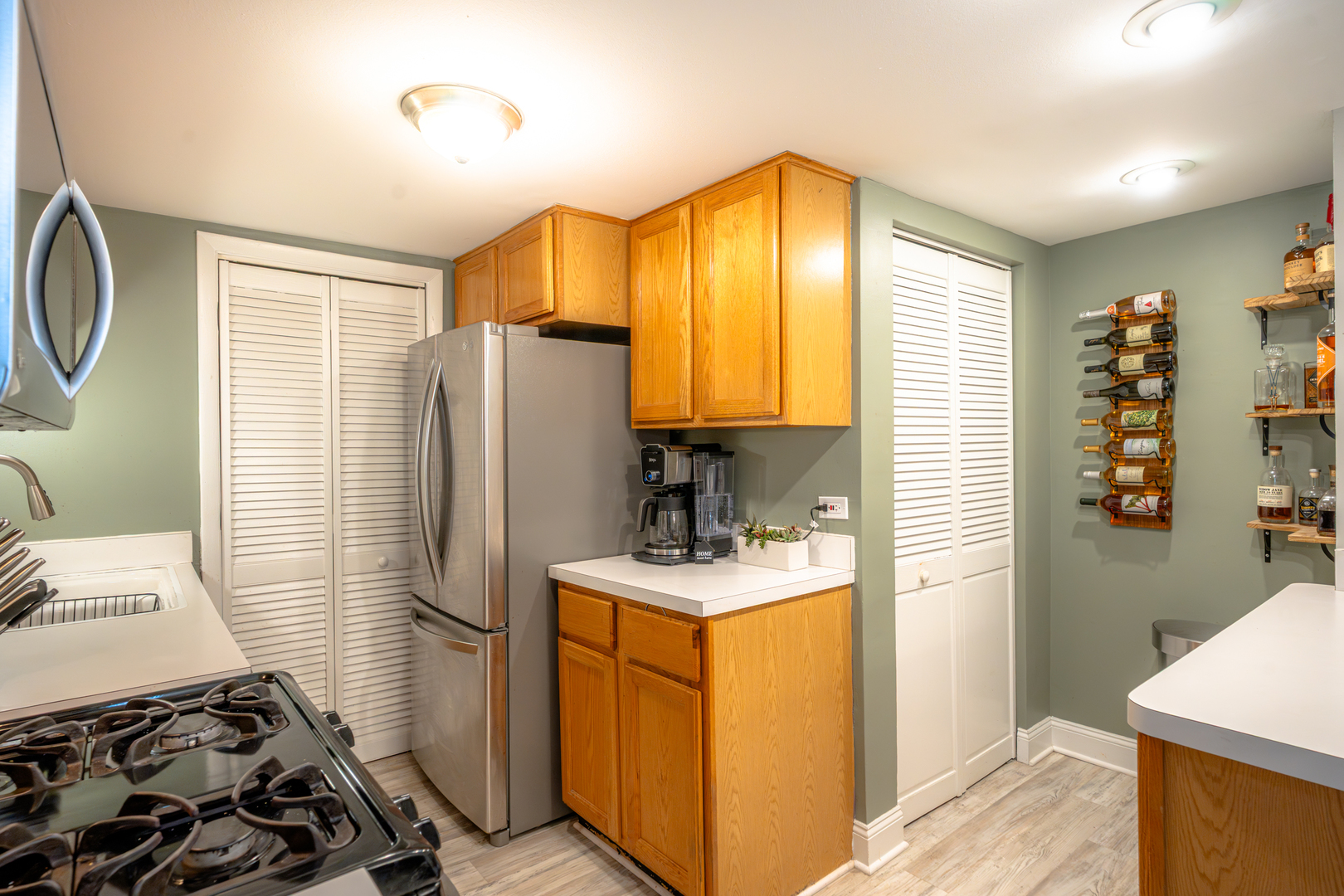 1940 Kenilworth Circle #D, Hoffman Estates, IL 60169