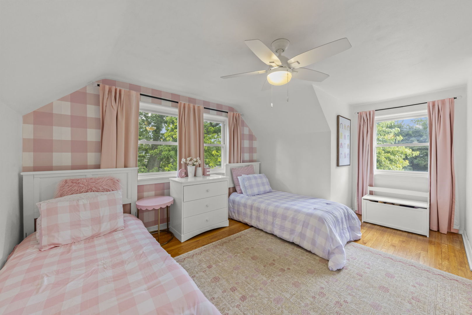 426 Elm Street, Glen Ellyn, IL 60137