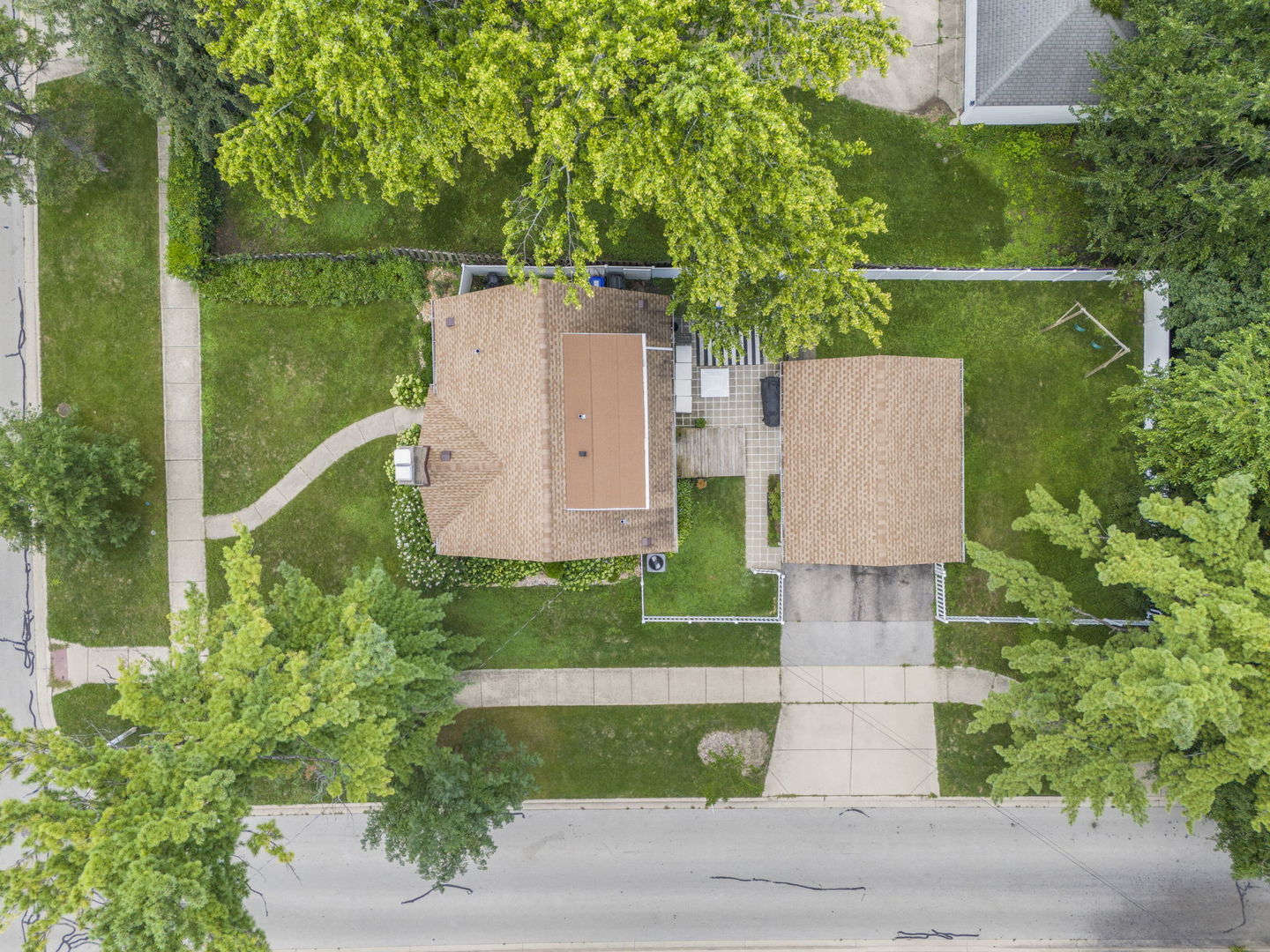 426 Elm Street, Glen Ellyn, IL 60137
