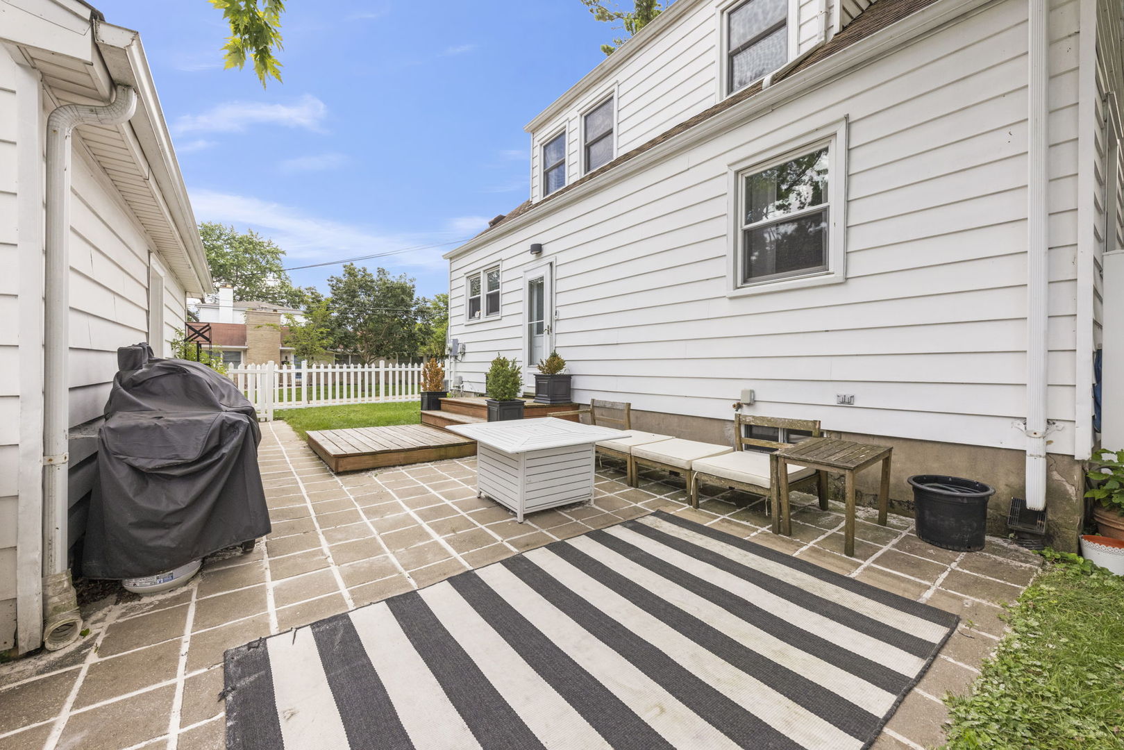 426 Elm Street, Glen Ellyn, IL 60137