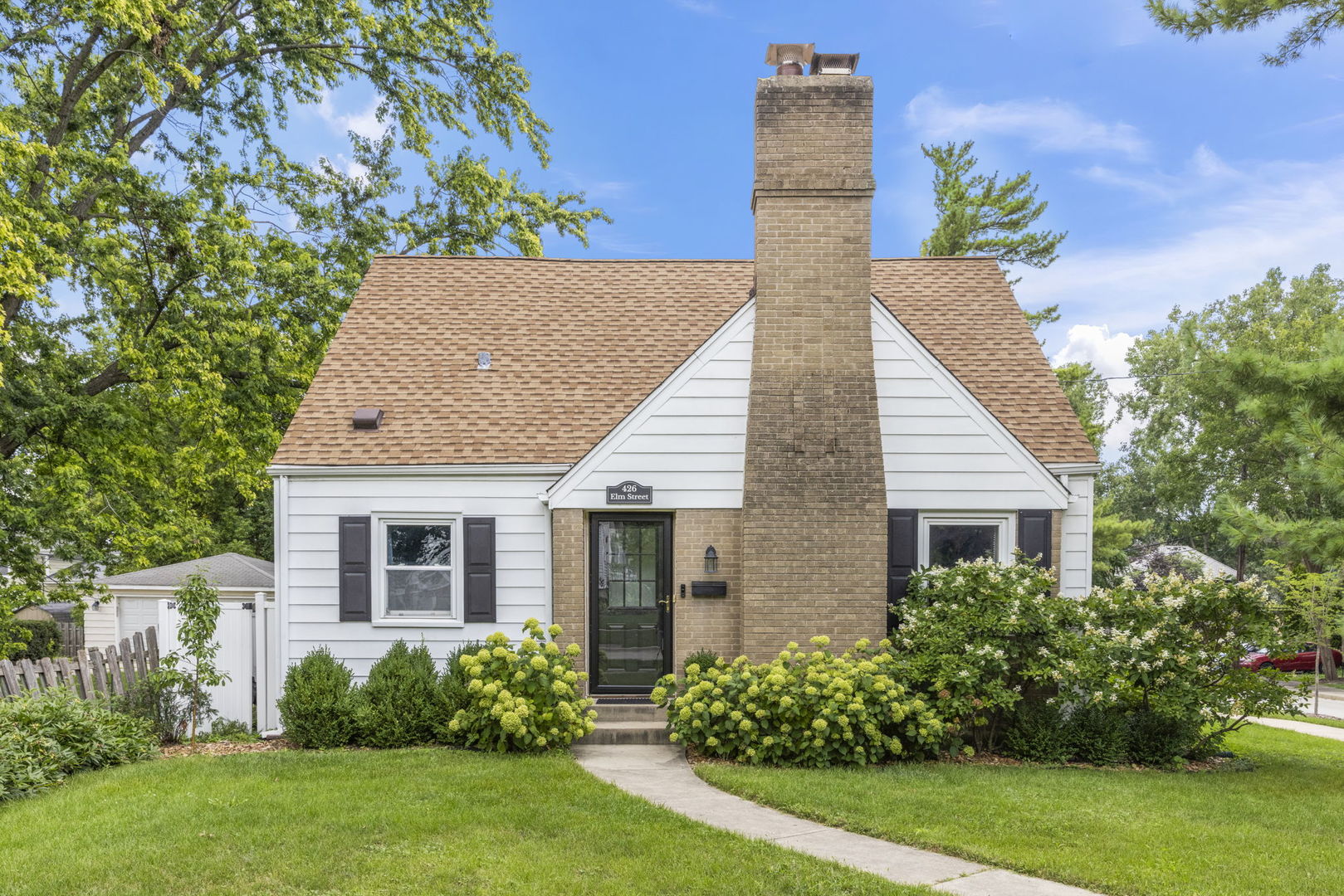 426 Elm Street, Glen Ellyn, IL 60137