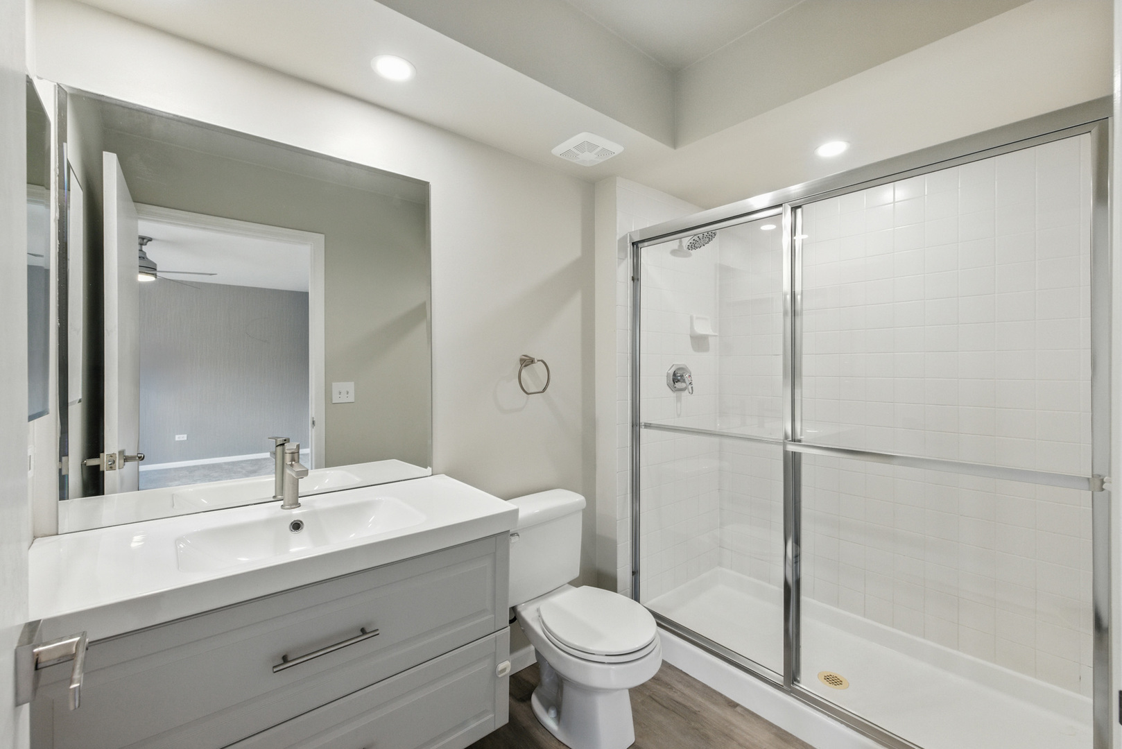 6430 W Berteau Avenue #302, Chicago, IL 60634