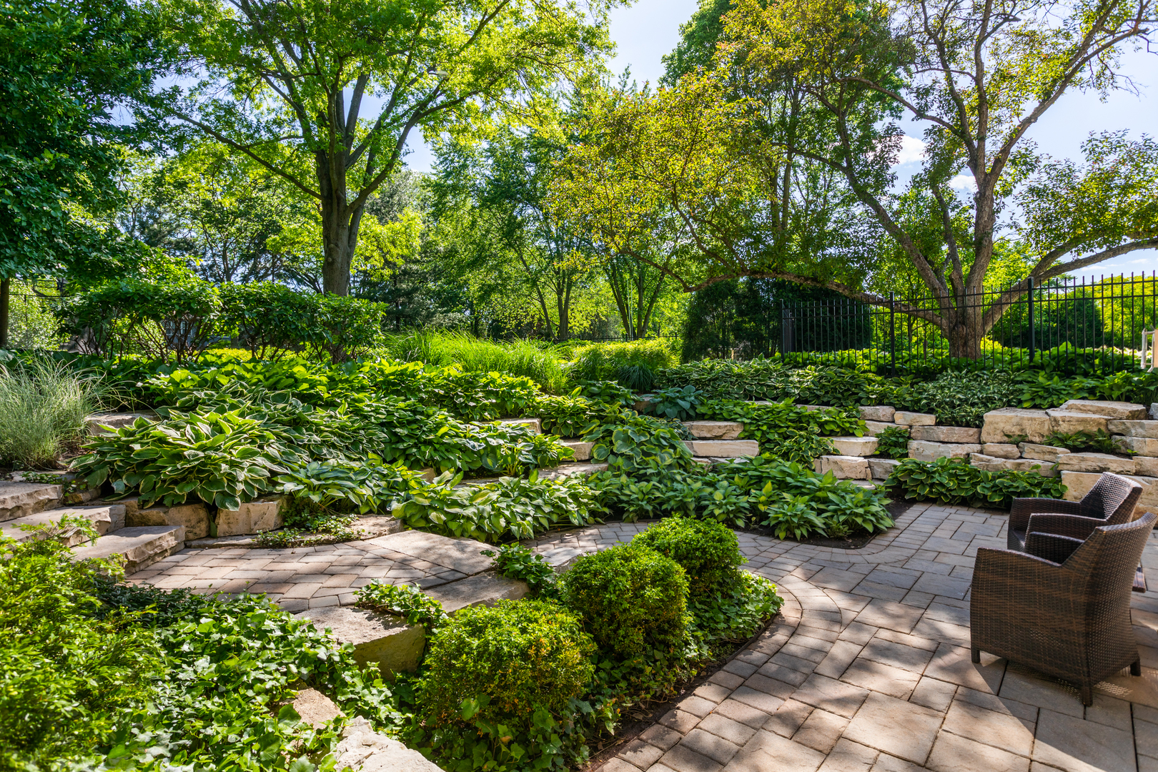 1091 Johnson Drive, Naperville, IL 60540