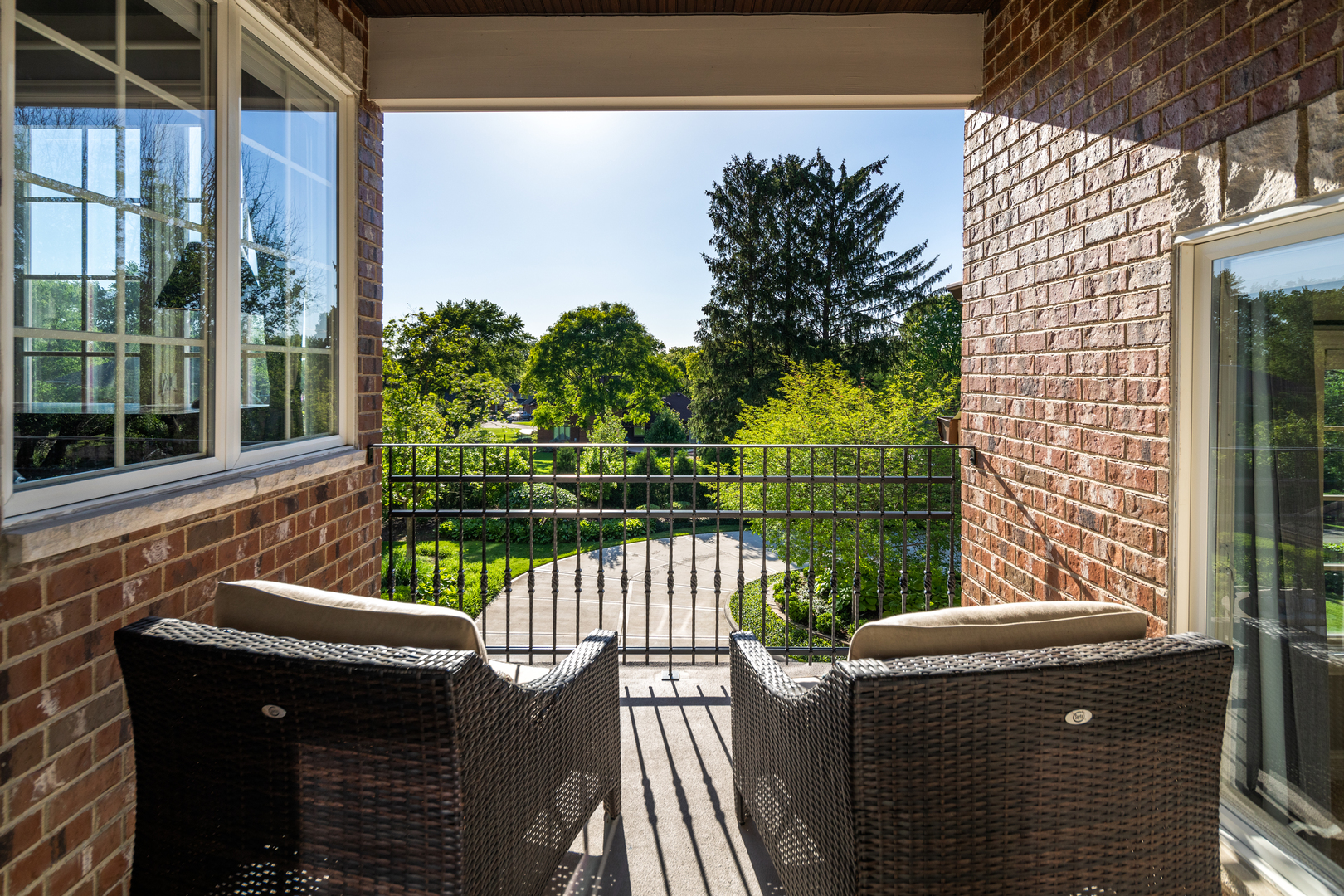 1091 Johnson Drive, Naperville, IL 60540