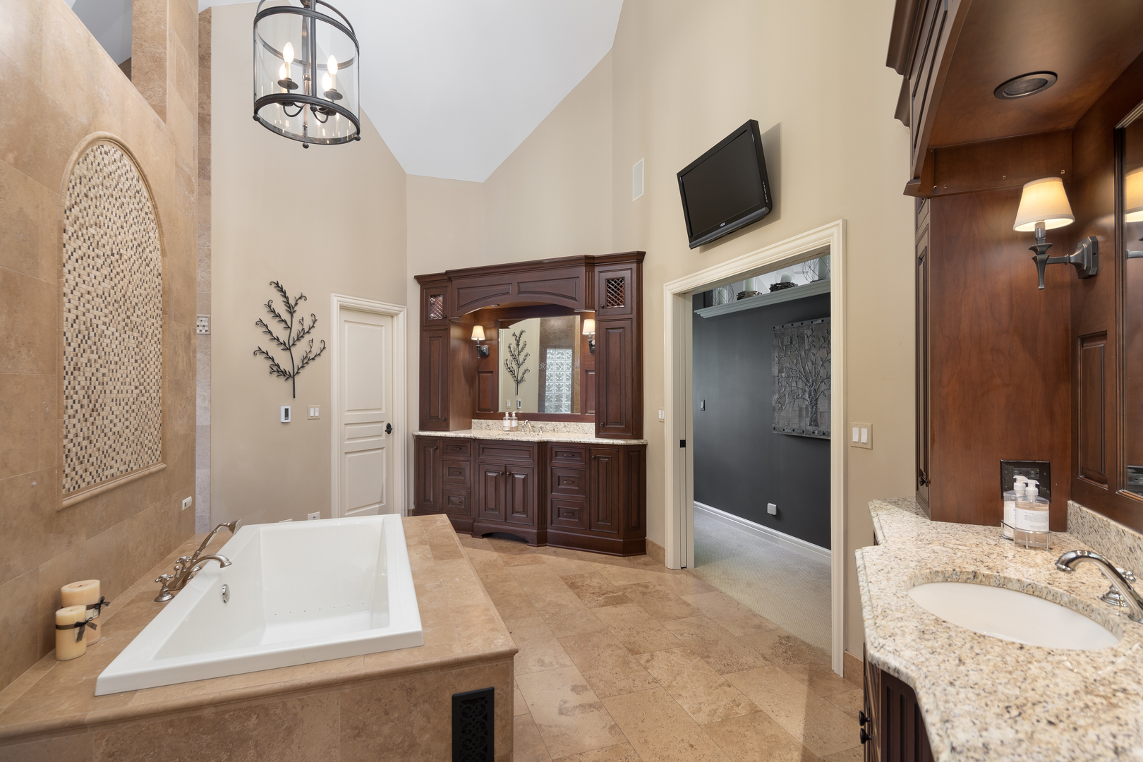 1091 Johnson Drive, Naperville, IL 60540