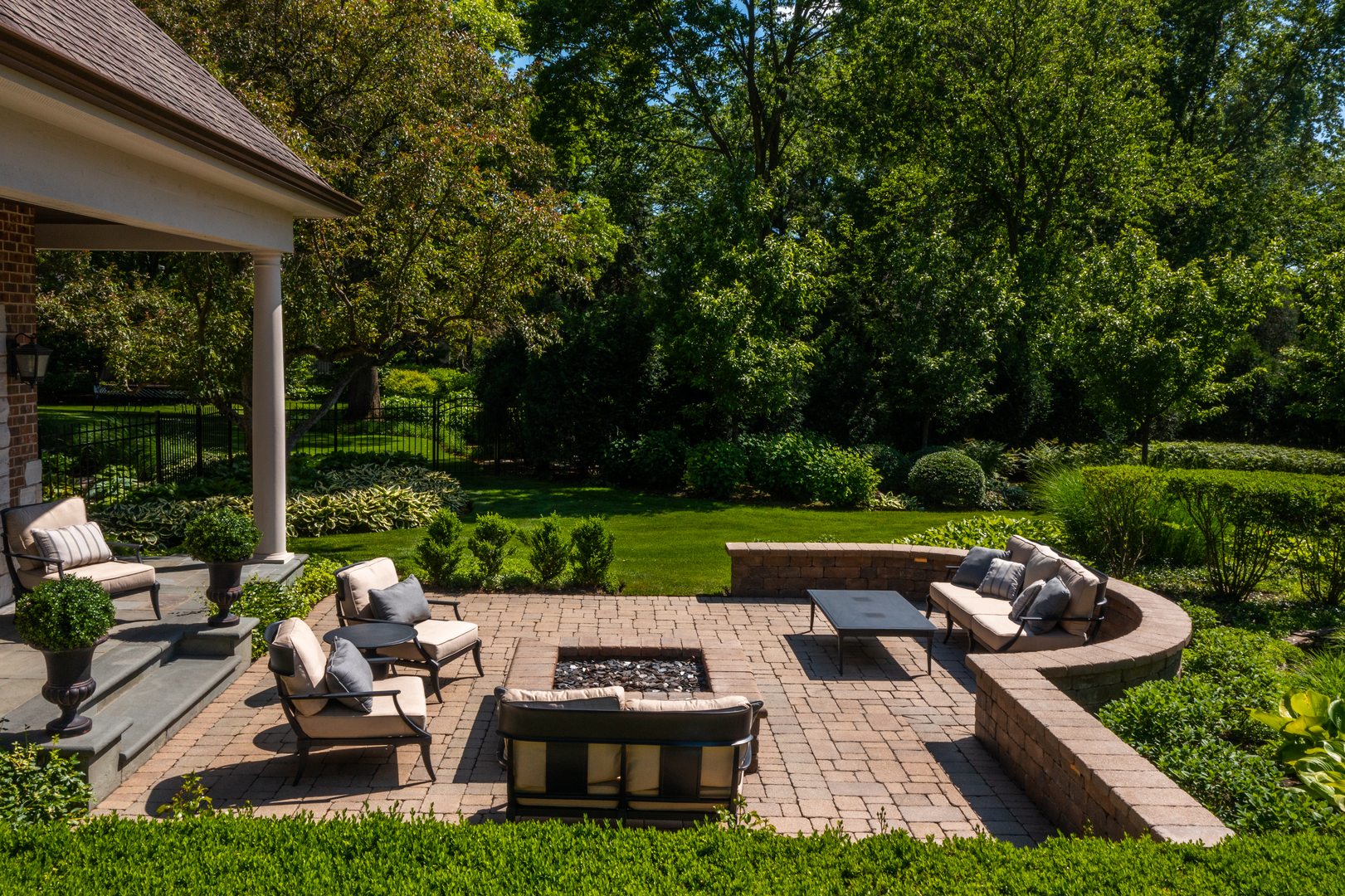 1091 Johnson Drive, Naperville, IL 60540