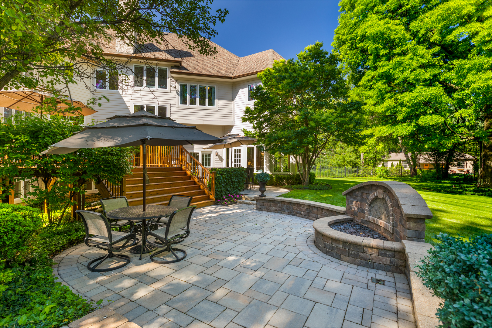 1091 Johnson Drive, Naperville, IL 60540