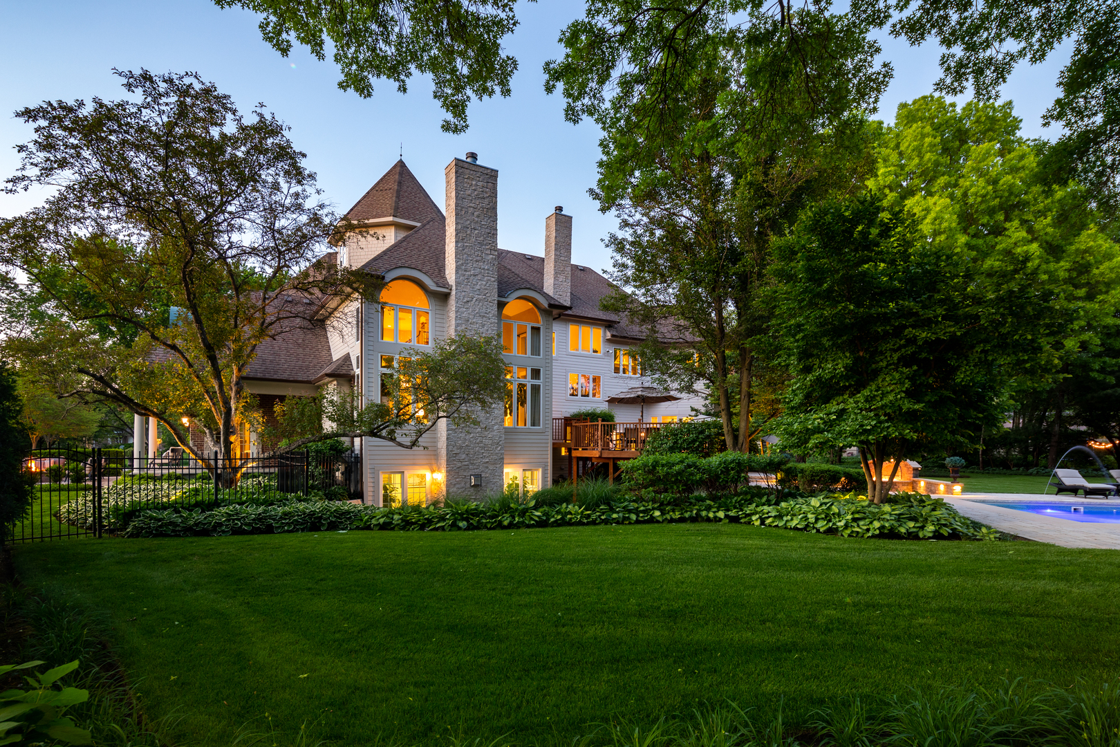 1091 Johnson Drive, Naperville, IL 60540