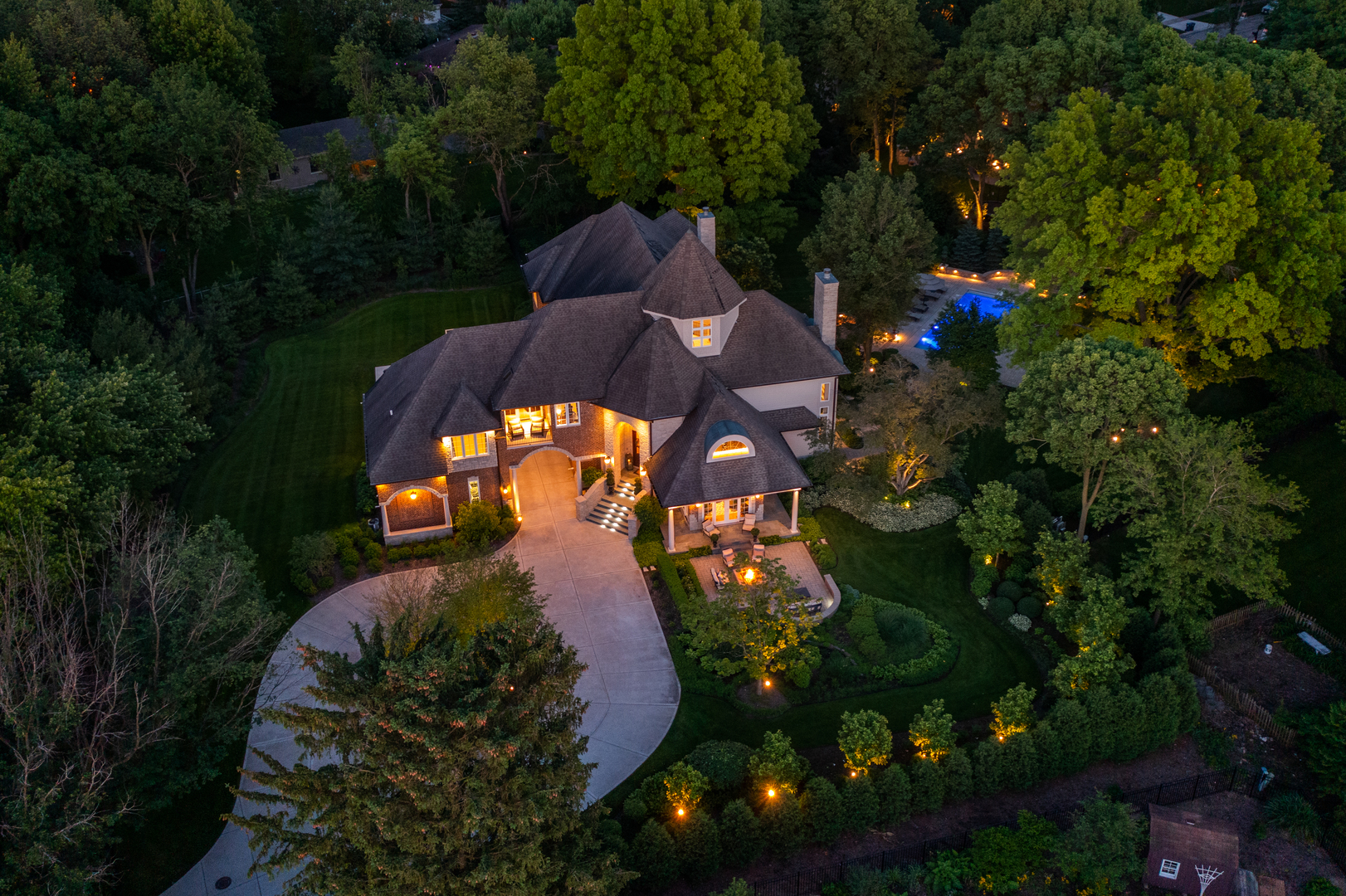 1091 Johnson Drive, Naperville, IL 60540