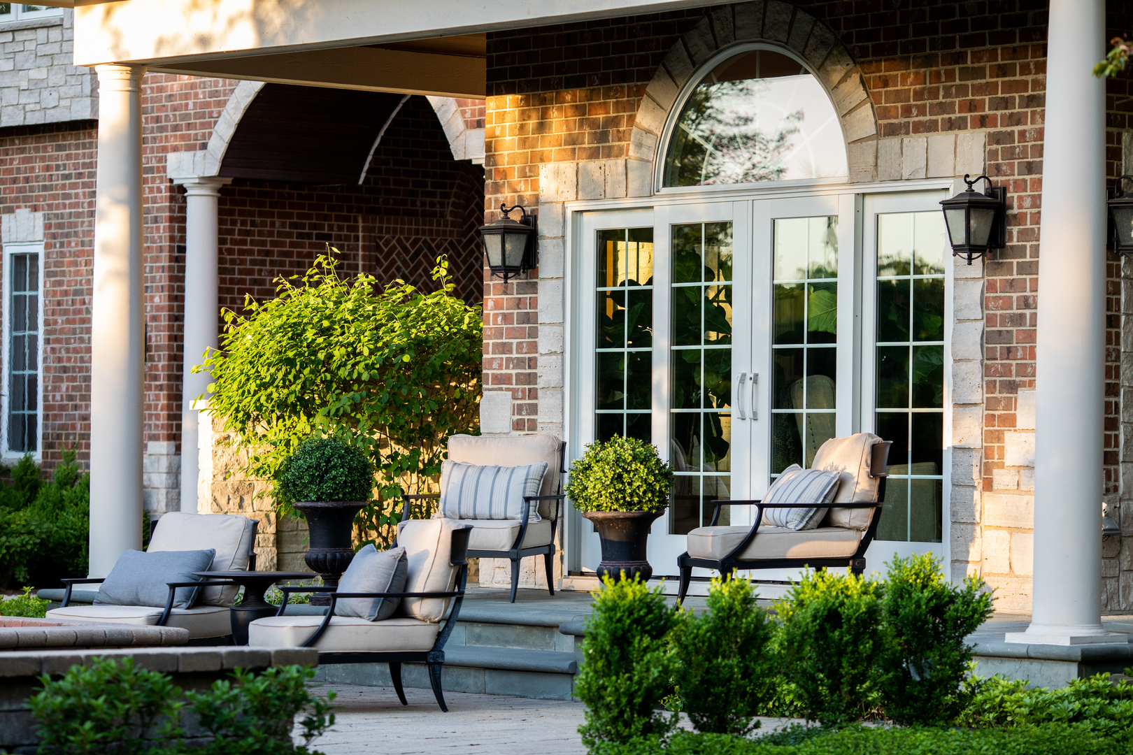1091 Johnson Drive, Naperville, IL 60540
